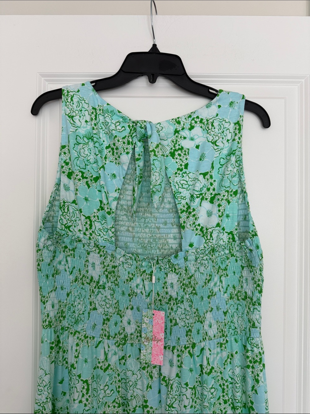 Lilly Pulitzer outstanding dress in burst of joy print from the vintage vault - Picture 5 of 15